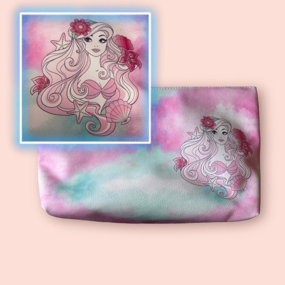 NWT Disney’s The Little Mermaid Travel Bag - Danielle Nicole - Picture 1 of 7